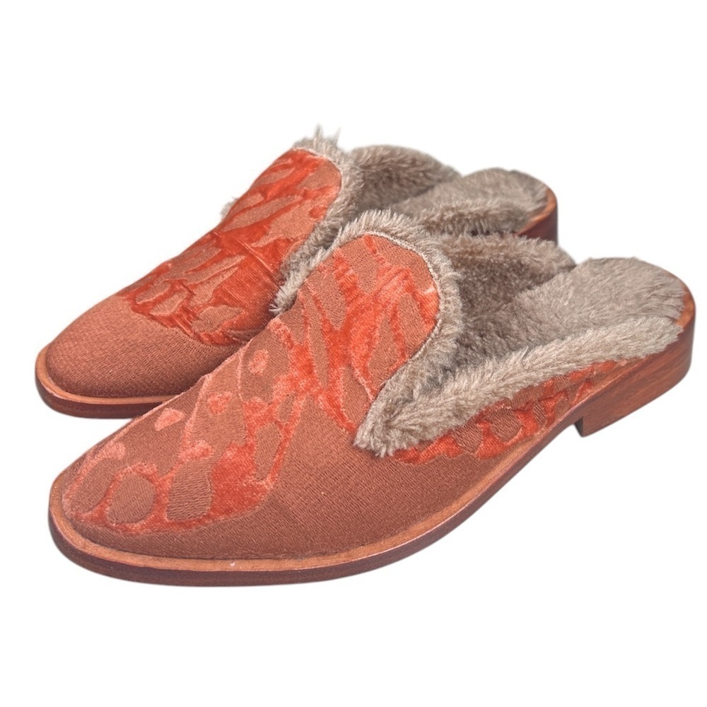Free people butter fly effect velvet loafer mules 6.5
